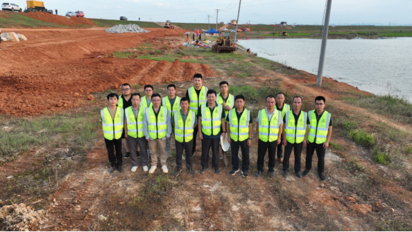 抗洪搶險(xiǎn)報(bào)導(dǎo)-迎“汛”而上，奔赴前線 -454.png